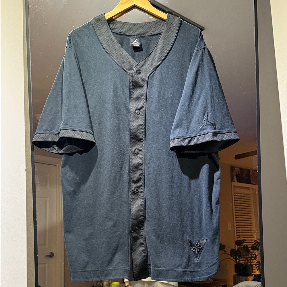Like new Jordan Brand all Black Baseball Button-Up Jersey Shirt w/ back hit